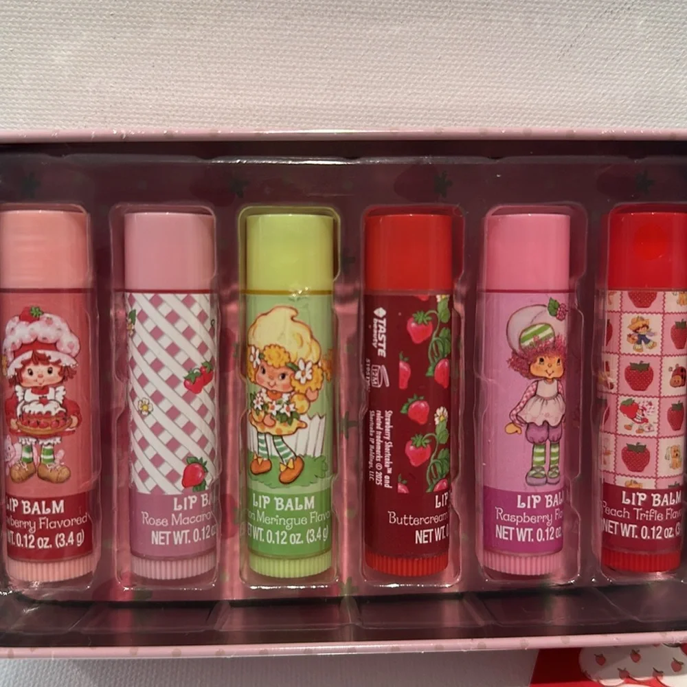 NWT Strawberry Shortcake (6) Piece Set Lip Balms.